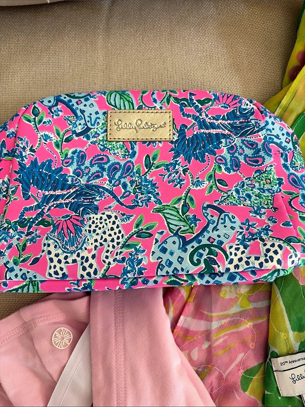 🩷Lilly Pulitzer💚 BUNDLE Lilly Pink Top, Lilly cosmetic bag & Lilly scarf wrap - Picture 2 of 6